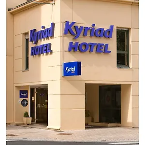 Kyriad Sur Saone Hotel